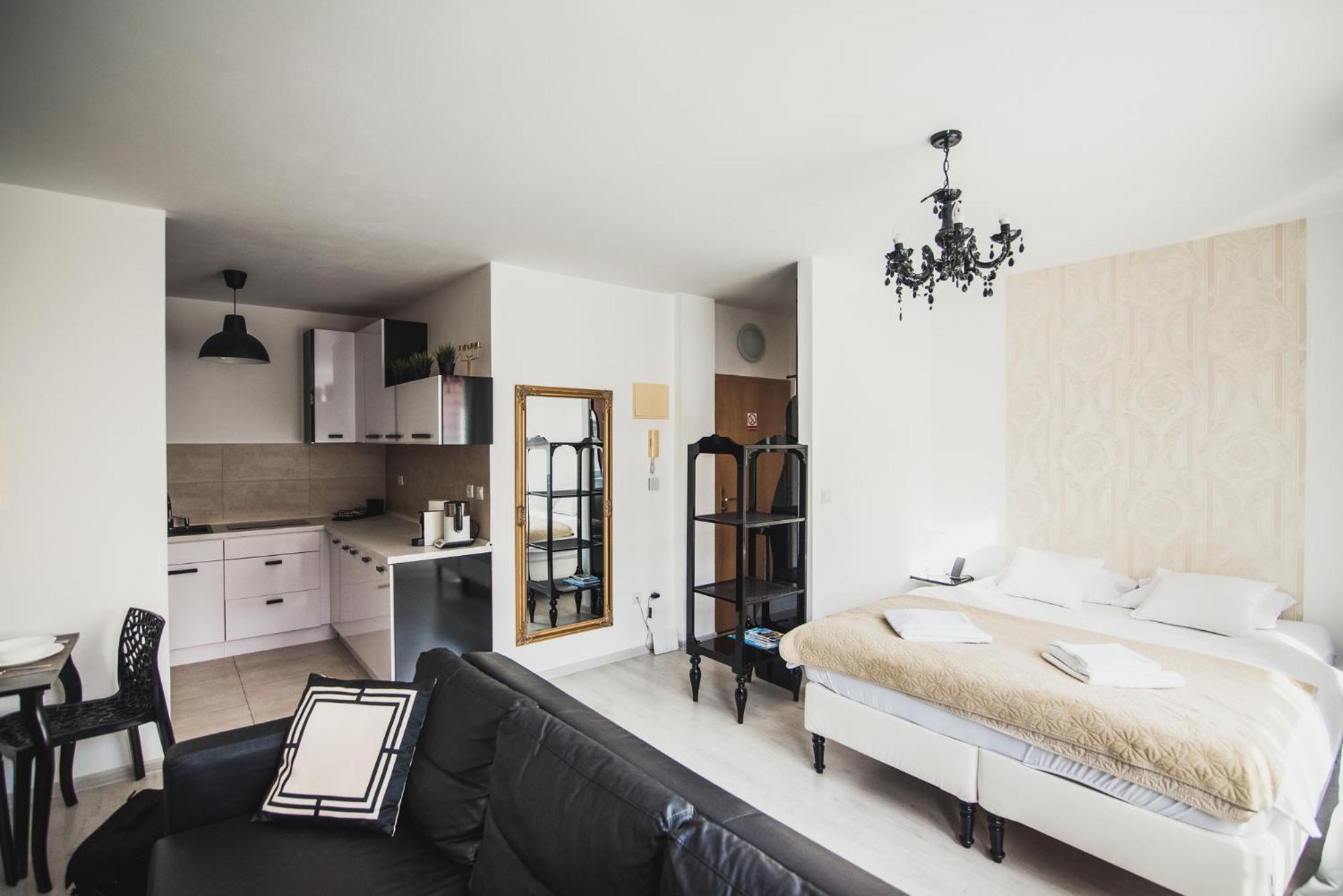 Zara Luxury Apartments The Absolute Center Of 질리나 외부 사진