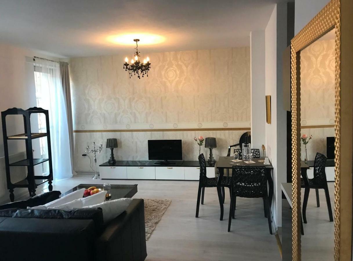 Zara Luxury Apartments The Absolute Center Of 질리나 외부 사진